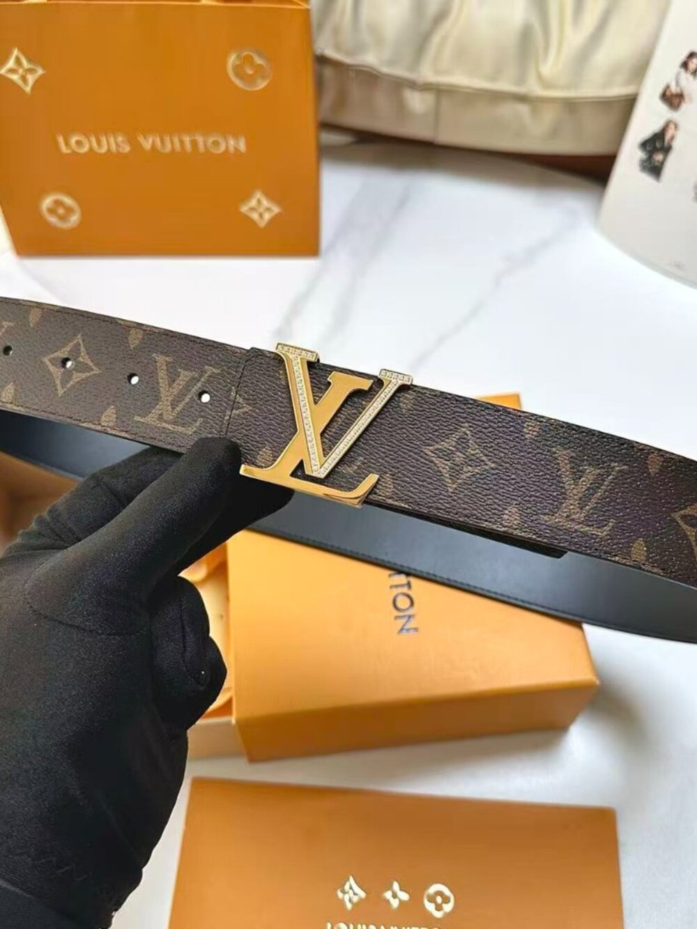 Louis Vuitton belt - Picture 4 of 5